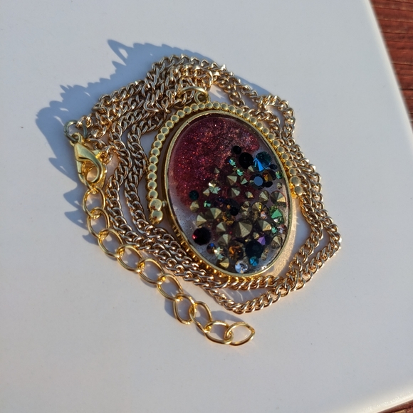 Red Spinner Necklace Sparkly Handmade Resin Jewels Jewelry Unique OOAK Fidget - Picture 7 of 14